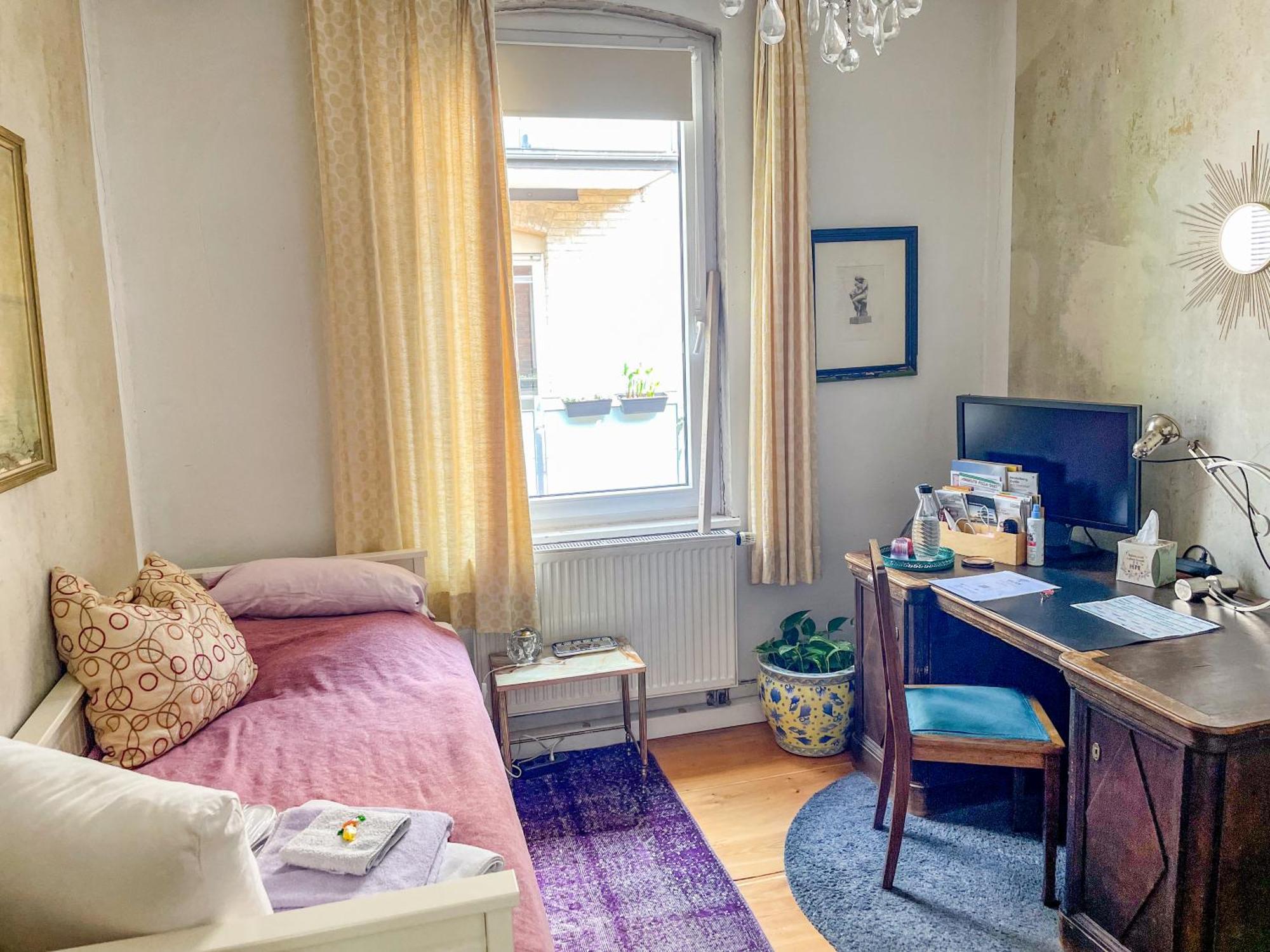 Zimmer In Kuenstlerwohnung Stuttgart Extérieur photo
